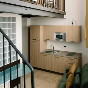 Carlton Italia
